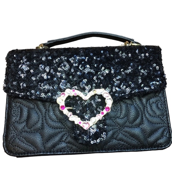 Betsey Johnson Handbags - Betsey Johnson Sequin Heart Purse New
